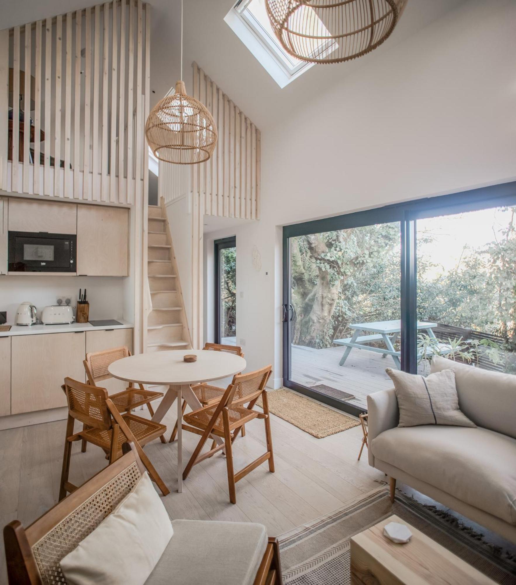 Lowen Tree House Truro Exterior photo